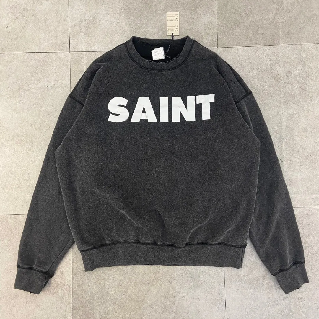 New arrival🆕Saint Michael SNT destruction letter classic retro distressed washed velvet casual loose round neck sweatshirt Fabric: 420g Style number: SM620 Size: S-M-L-XL Color: Black Price: P198